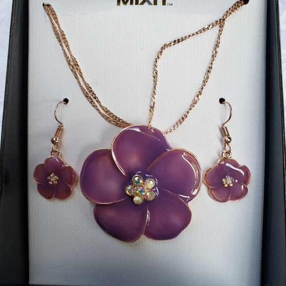 BNWT Mixit Purple Flower Necklace Earring 2-pc. Jewelry Set - Picture 4 of 4